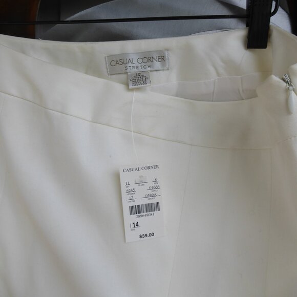 Pleated Summer Skirt, Size 14, New with tags - Picture 3 of 3